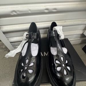 SLICK BEAUTY BLOSSOM PATENT MARY JANES